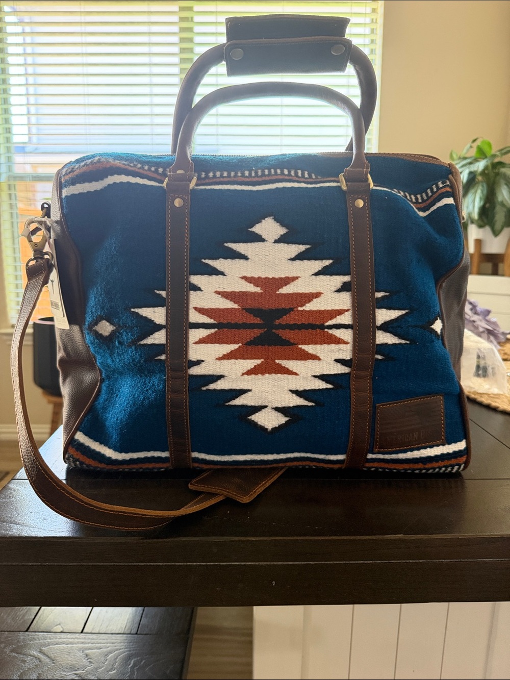 AMERICAN BISON Leather Unisex Aztec Front Zip Top Duffle. EXACTLY as the picture